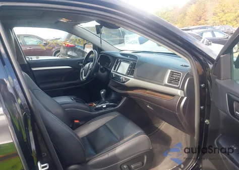 2018 Toyota Highlander Xle from USA, damaged, VIN 5TDJZRFH3JS914155